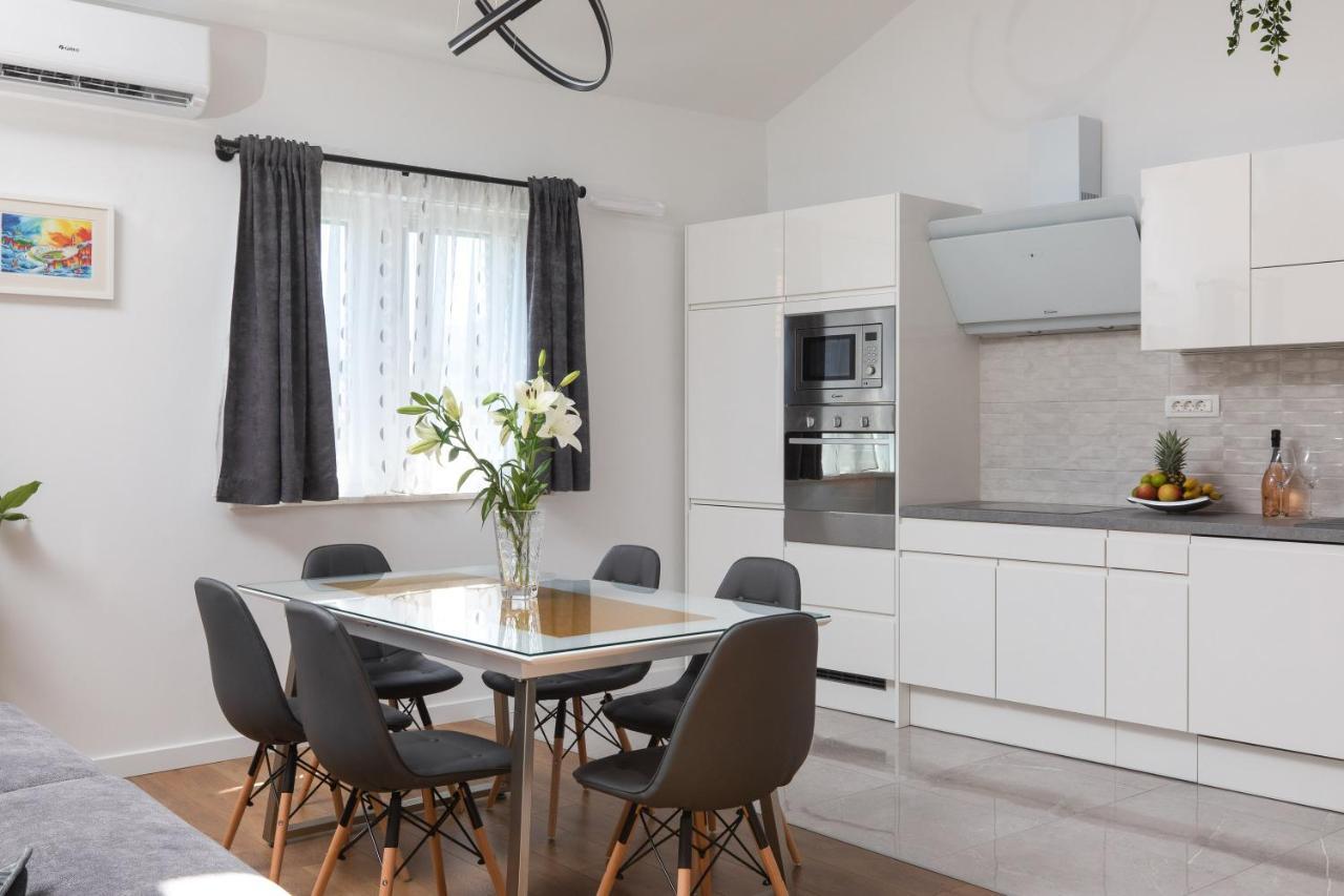 Metily Apartment سبليت المظهر الخارجي الصورة